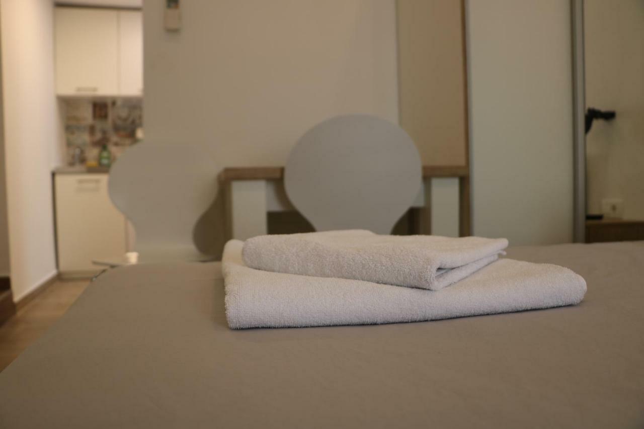 The Little Gem Bed and Breakfast Komiža Esterno foto